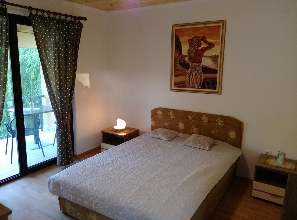 River House Buna *